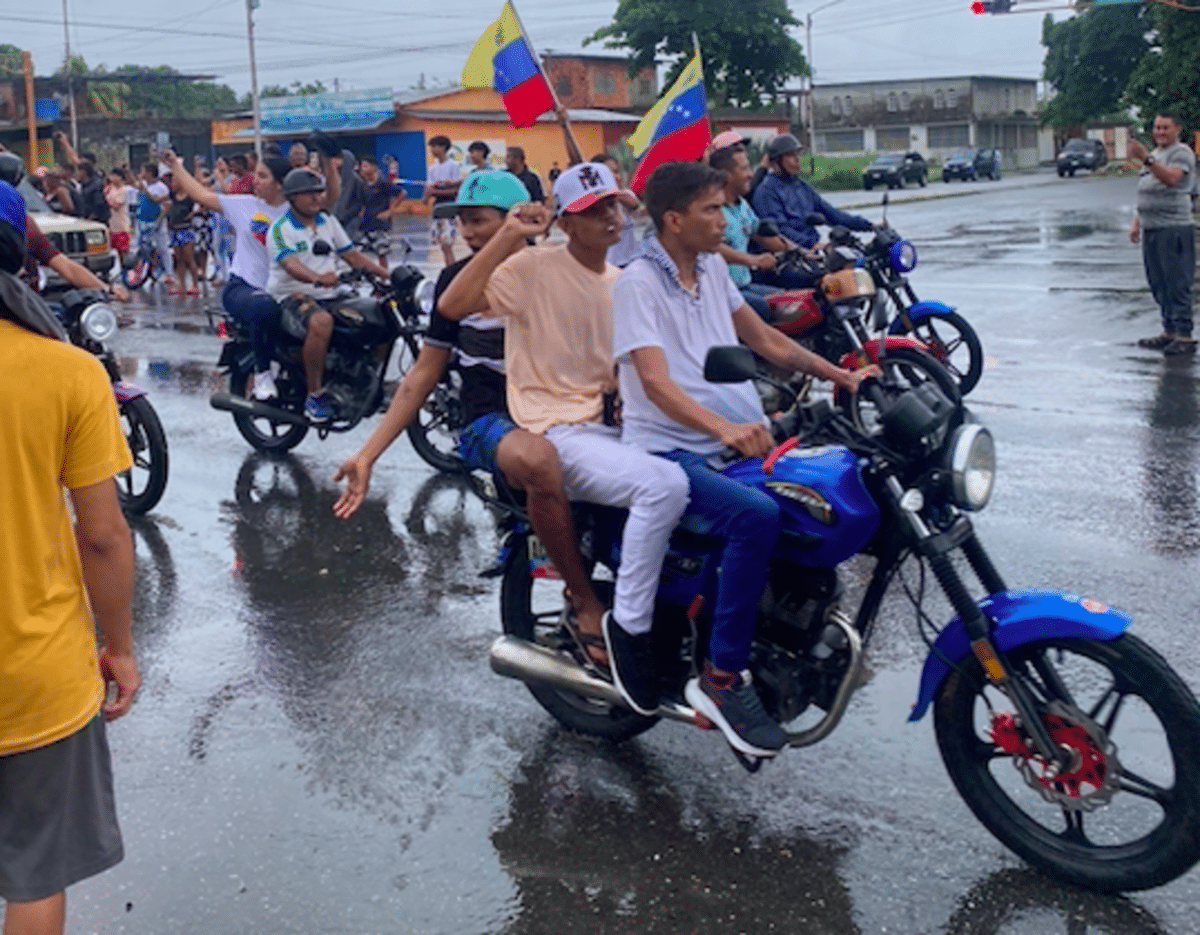 Se registran protestas en varios estados de Venezuela por los resultados del CNE 