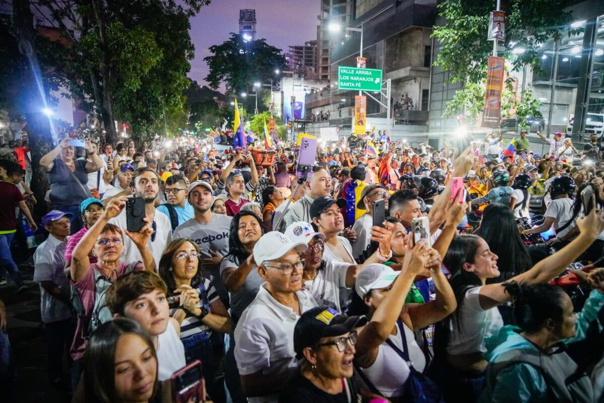 En imágenes: el cierre de campaña de Edmundo González Urrutia en Las Mercedes