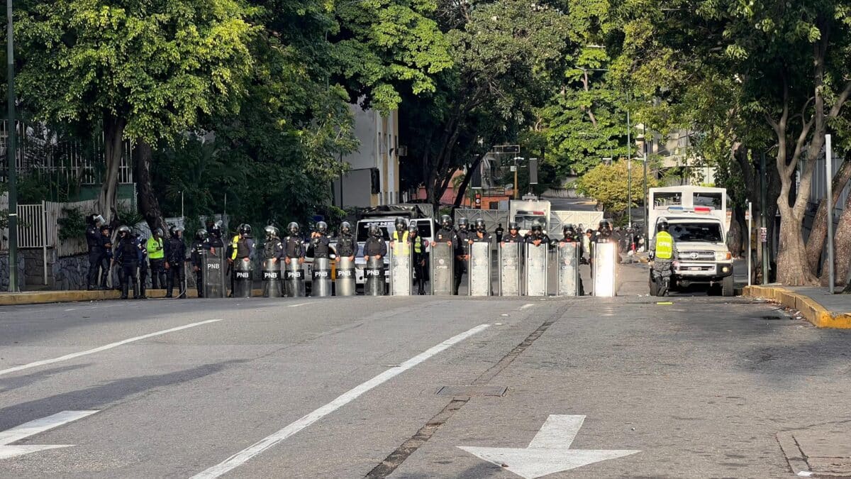 Repression and arrests against protesters reported in Chacao