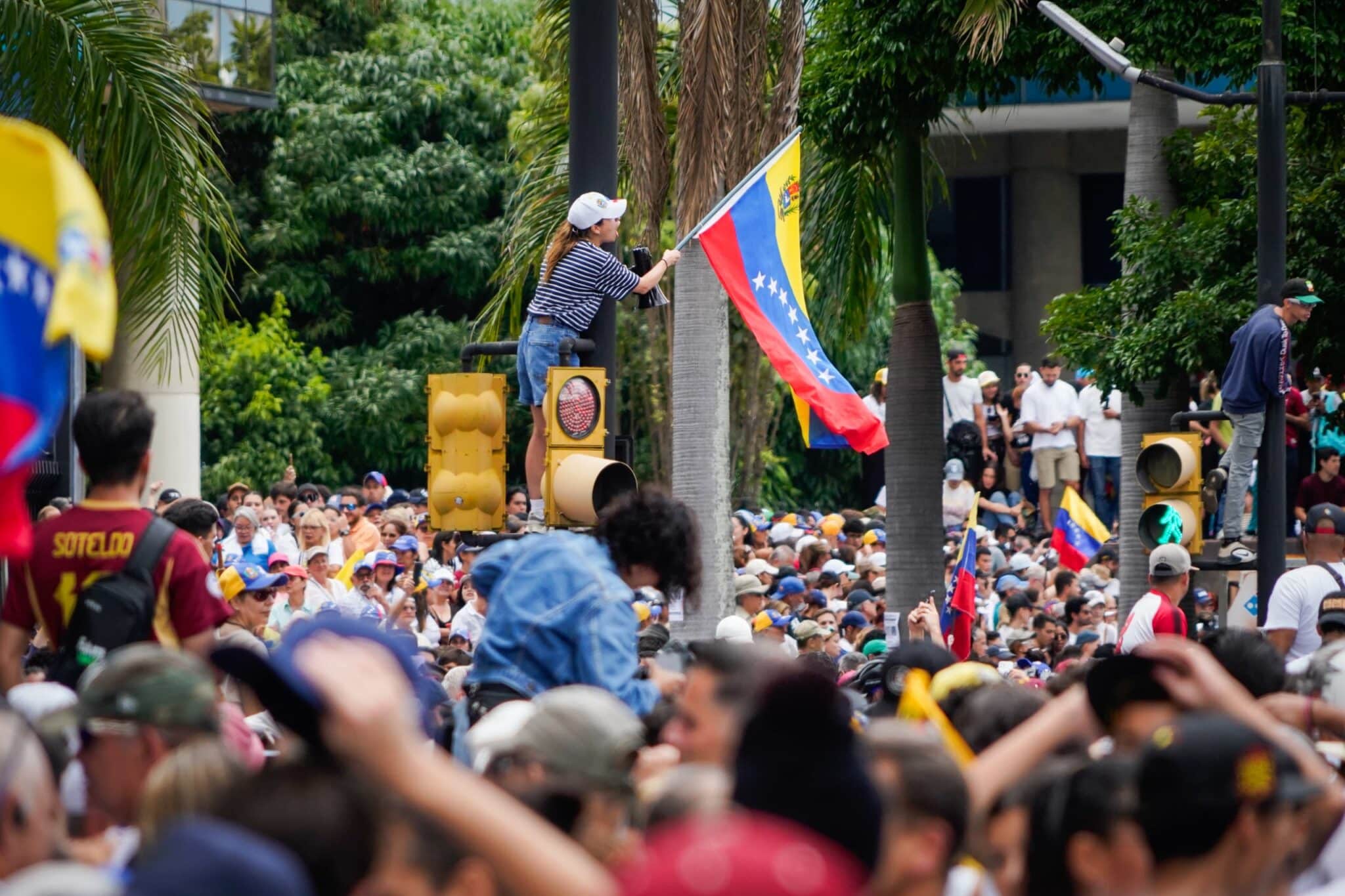 Where will the rally called by María Corina Machado in Caracas take place?