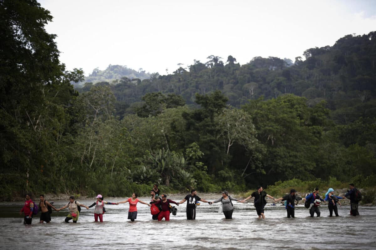 El Darién: un infierno que las madres migrantes camuflan como una aventura para sus hijos