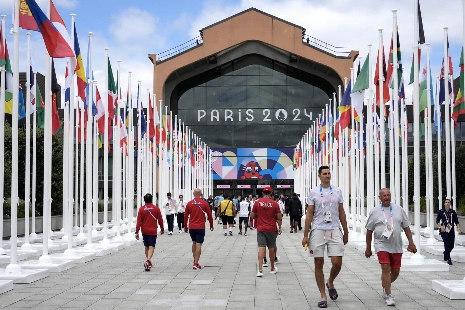 Atletas venezolanos comenzaron a llegar a París para los JJ OO 2024