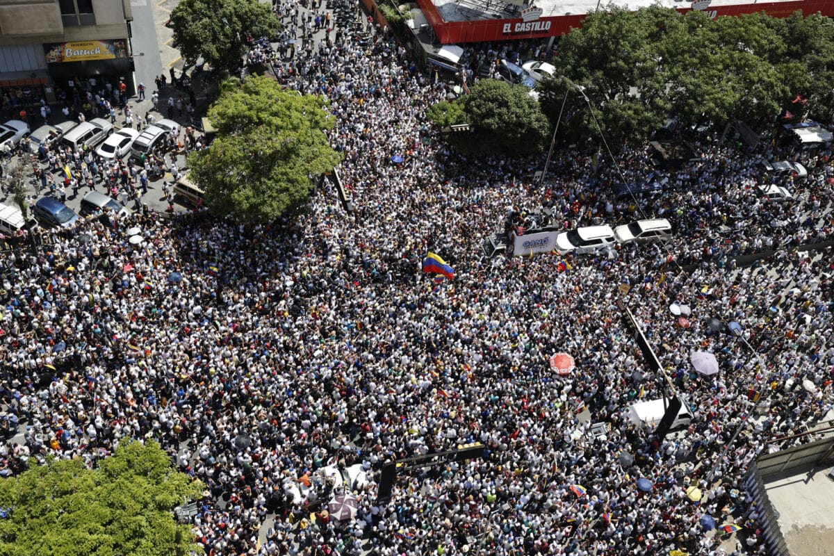 In pictures: the opposition's Great World Protest in Caracas