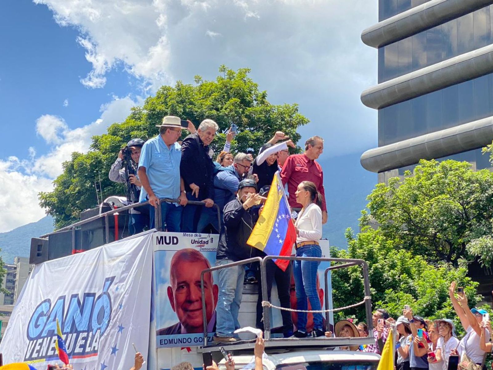 Maria Corina Machado called for a rally in support of Edmundo Gonzalez in Caracas