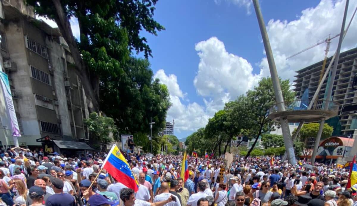 In pictures: this is how the opposition rally in Las Mercedes unfolds