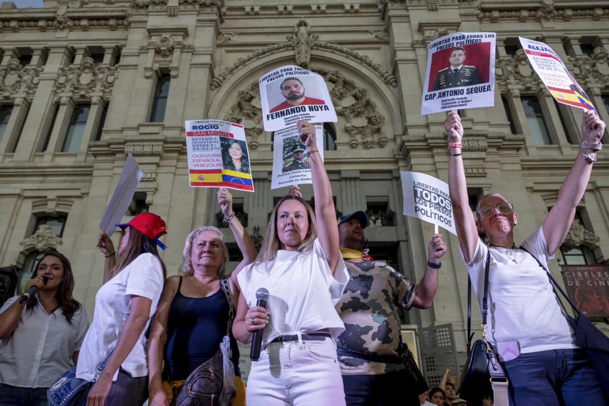 Migrantes venezolanos protestaron en España para exigir el reconocimiento de Edmundo González