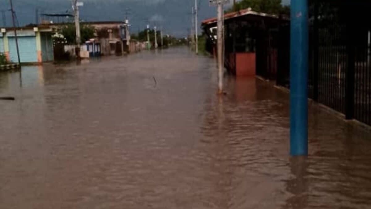 Varios sectores del Zulia quedaron inundados por las lluvias