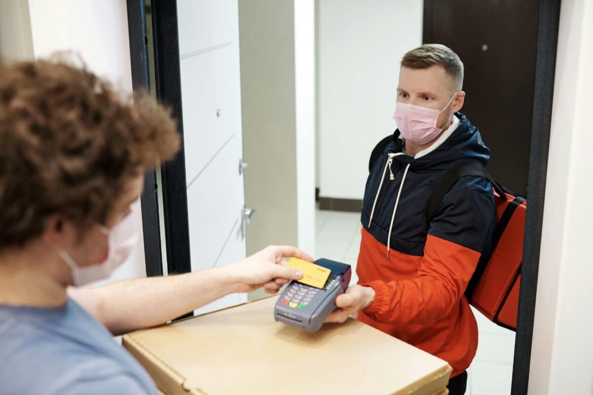 Tarjetas contactless en Venezuela: pros y contras de su uso 