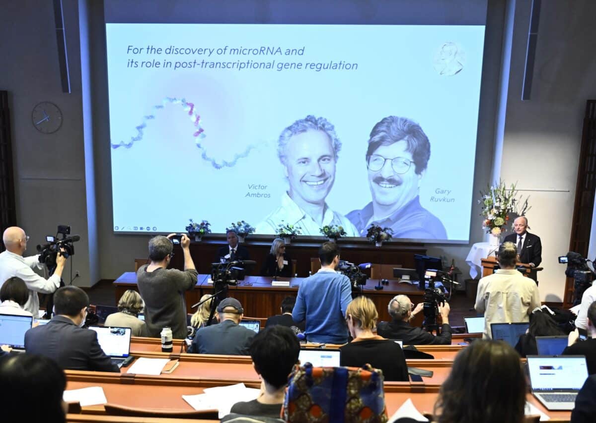 Victor Ambros y Gary Ruvkun: Premio Nobel de Medicina por el descubrimiento del micro-ARN