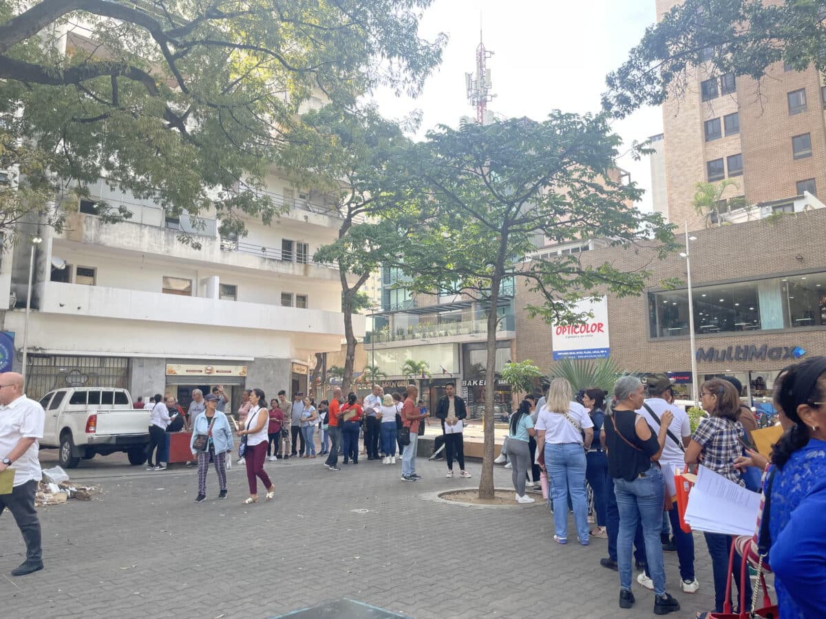 La travesía por un certificado de antecedentes penales en Caracas