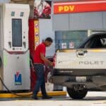 Estaciones de servicio, Gasolineras en Caracas, Precios de gasolina en Caracas, Abastecimiento de combustible en Caracas, Estaciones de servicio en Caracas, Combustible en Venezuela, Noticias sobre gasolineras en Caracas, Tarifas de gasolina en Caracas, Escasez de gasolina en Caracas, Rutas para conseguir gasolina en Caracas, Situación de las gasolineras en Caracas, Últimas noticias de combustible en Caracas, Suministro de petróleo en Caracas, Combustible barato en Caracas, Problemas de abastecimiento de gasolina en Caracas, Estadísticas de precios de gasolina en Caracas, Seguridad en gasolineras de Caracas, Abastecimiento de gasolina en Venezuela, Transporte y combustible en Caracas, Medidas gubernamentales sobre gasolina en Caracas, El Diario, José Daniel Ramos