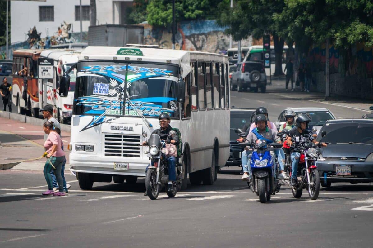 Transporte público Caracas, buses Caracas, bus, buses, encava, movilidad urbana Venezuela, transporte colectivo Caracas, transporte público Caracas, El Diario, José Daniel Ramos