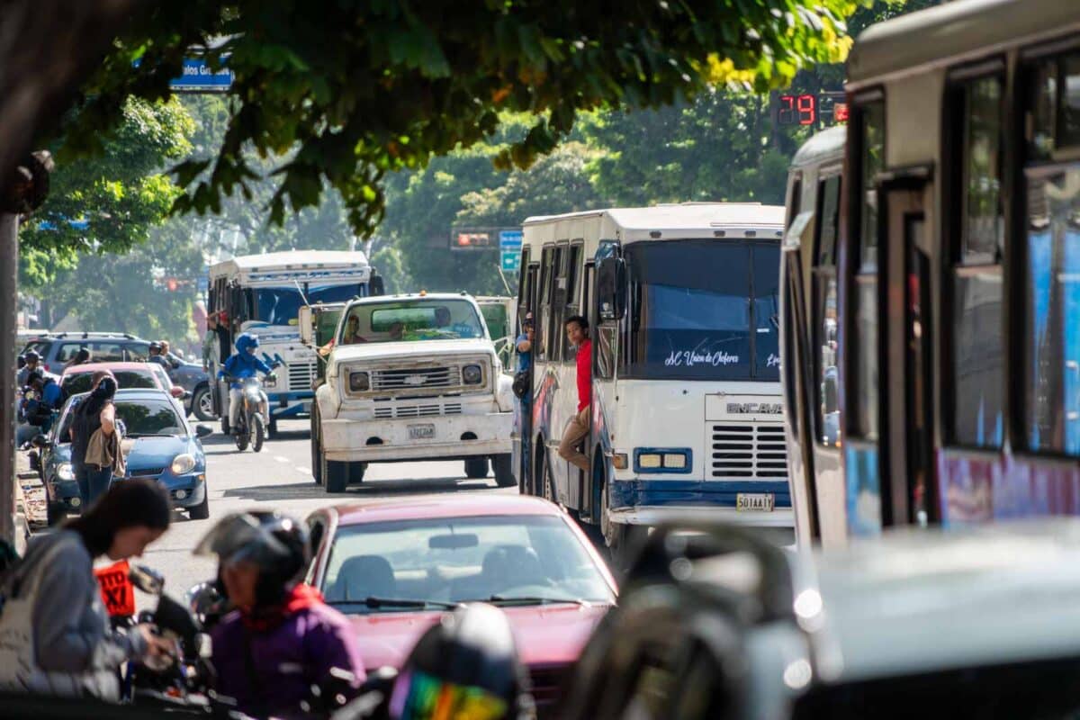 Transporte público Caracas, buses Caracas, bus, buses, encava, movilidad urbana Venezuela, transporte colectivo Caracas, transporte público Caracas, El Diario, José Daniel Ramos
