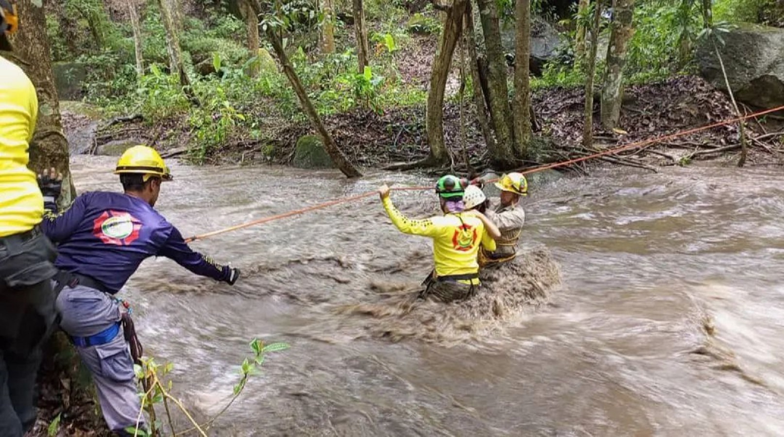 Miracle on the Maracay: Unsung Heroes Defy the Currents