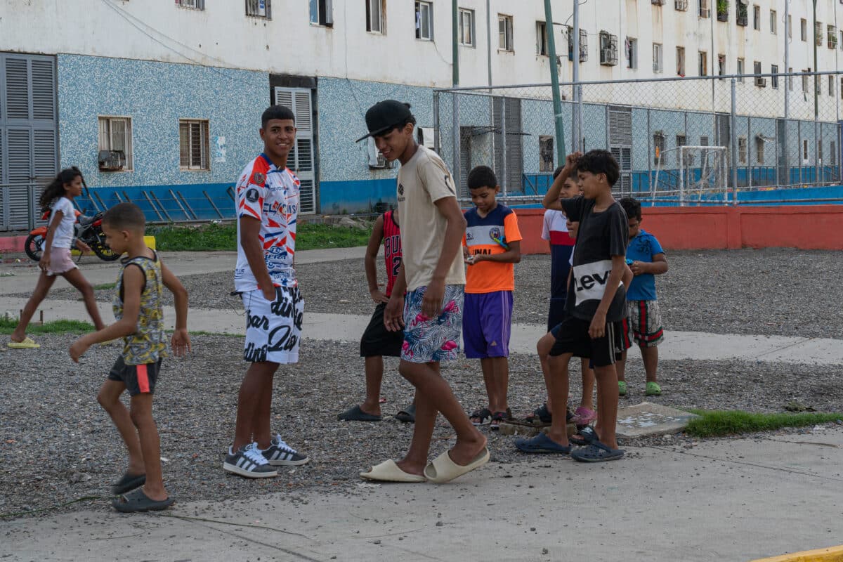 Carlos Velásquez: la joven promesa que construye su camino dentro del fútbol venezolano