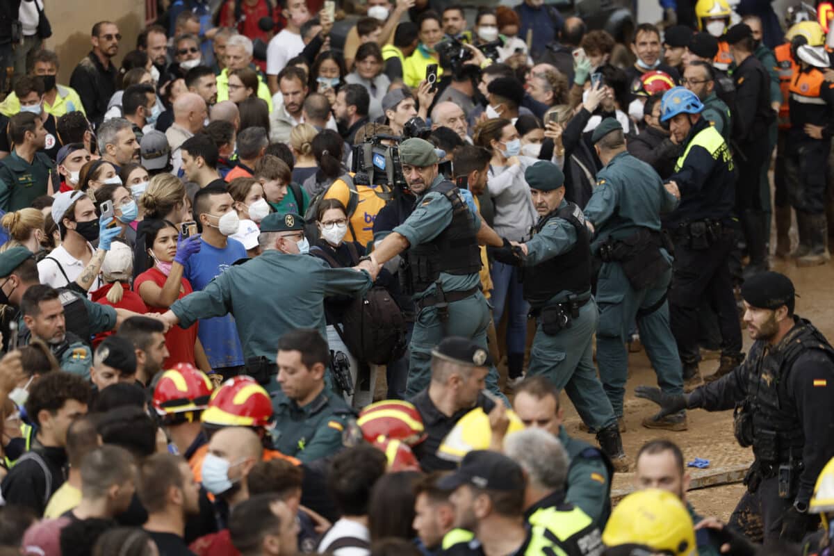 Pedro Sánchez and the kings of Spain received insults after their visit to the areas affected by the storm