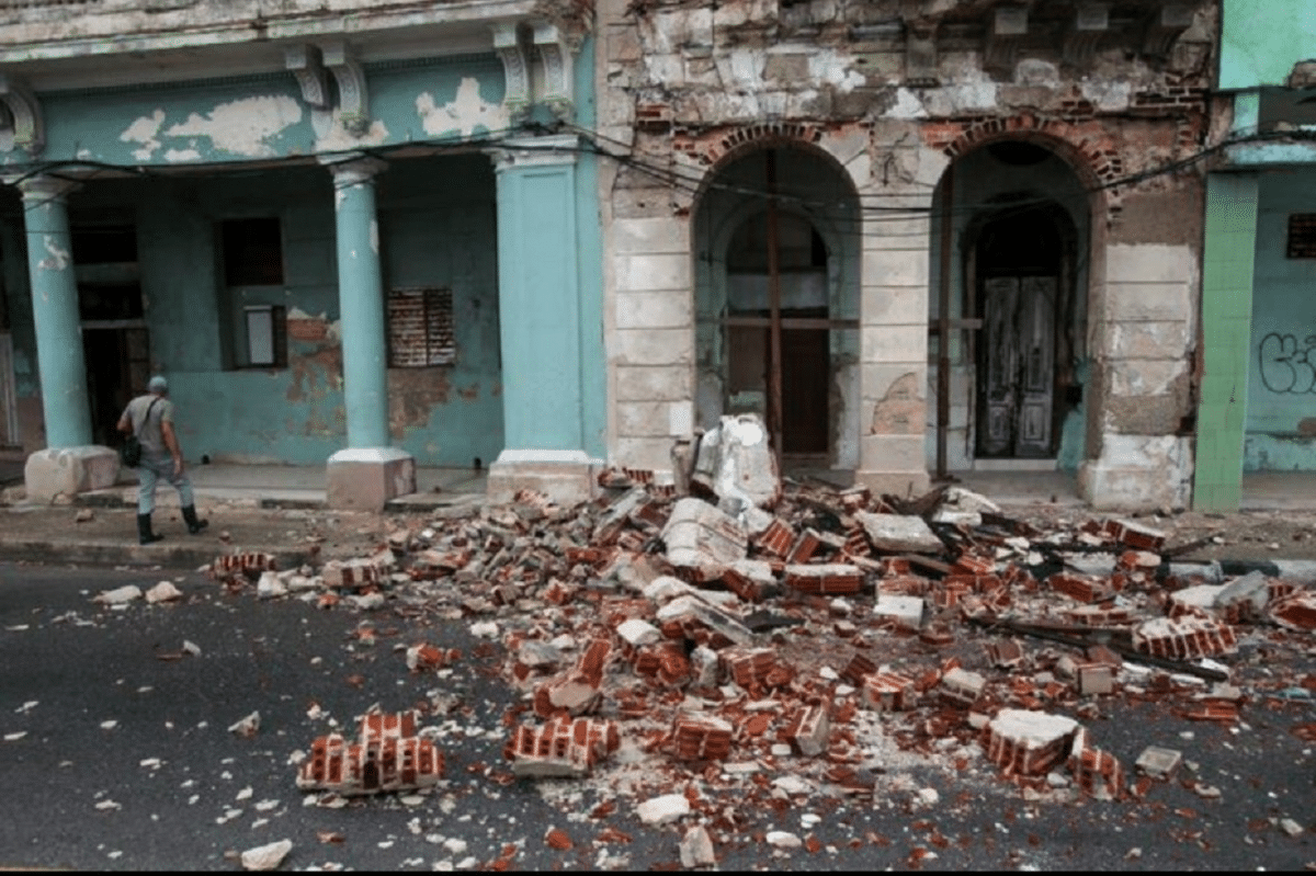 En imágenes: los daños que dejó los dos temblores en la costa sur de Cuba