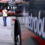 Metro de Caracas comenzó a cobrar el pasaje del Metrobús con la tarjeta SUVE