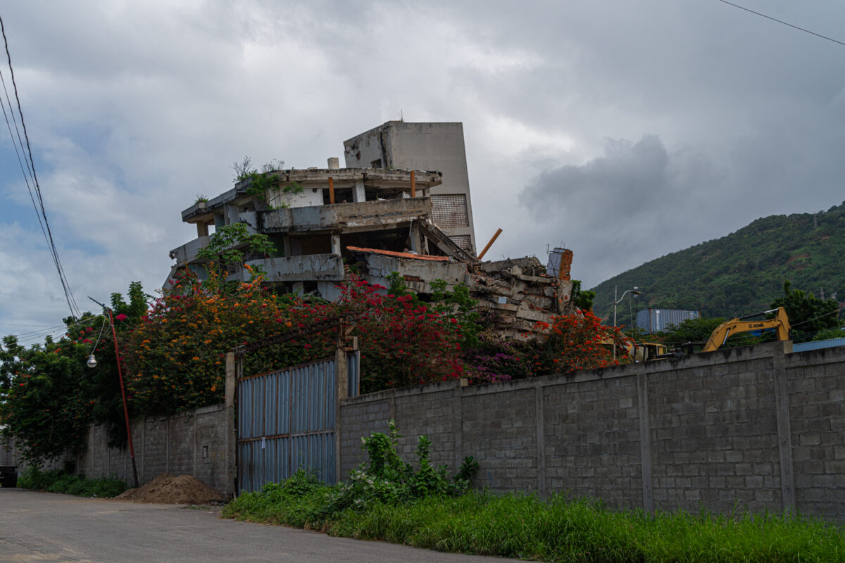 Las huellas de la tragedia permanecen en La Guaira a 25 años del deslave