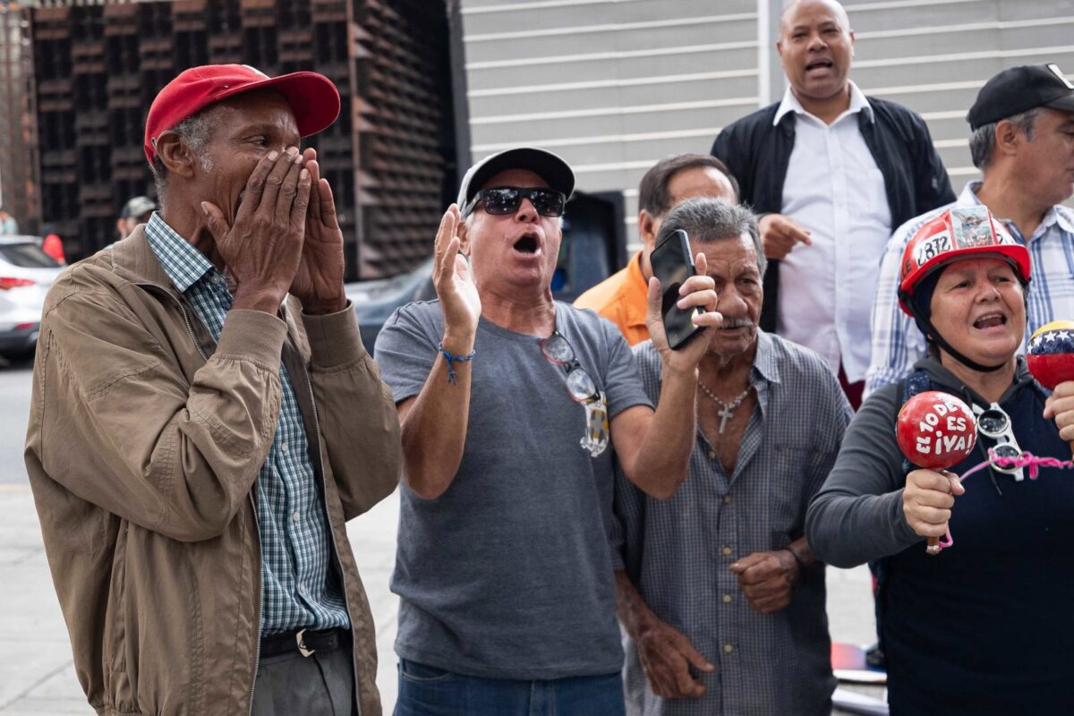 Pensionados protestaron en Caracas tras cumplirse 1.000 días sin aumento del salario