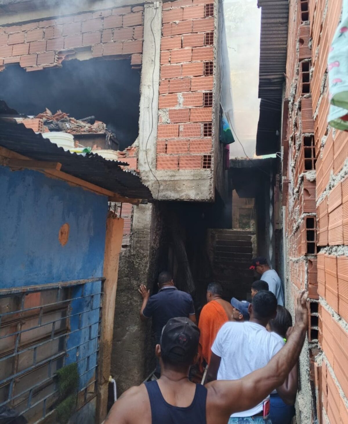 Ocho niños y una mujer murieron en un incendio en la carretera Panamericana 