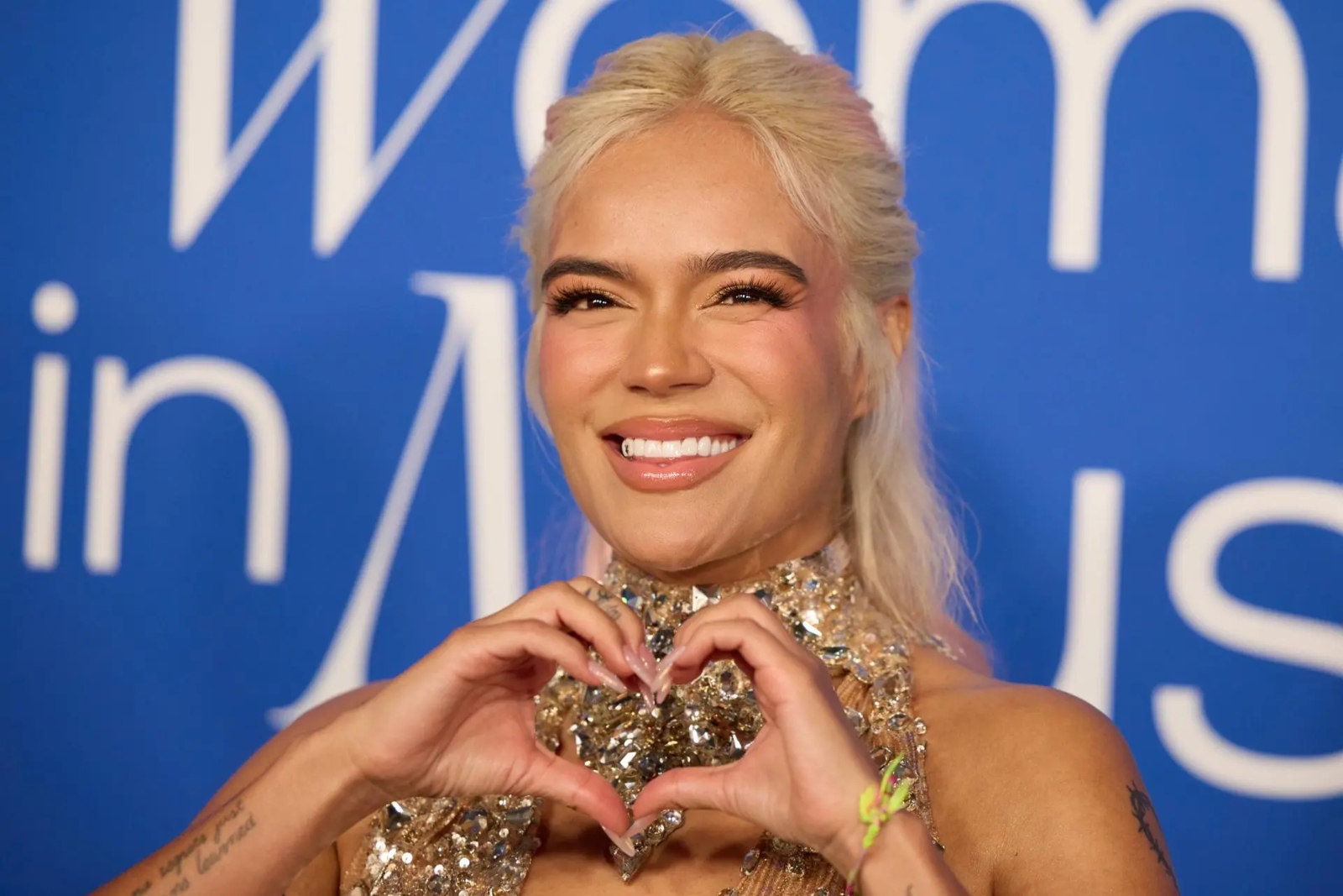 Los cantantes más premiados de 2024: Karol G y Bad Bunny entre los más destacados