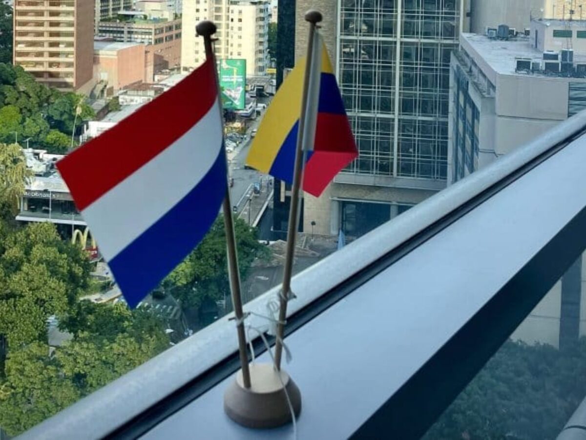 Países Bajos le revocó dos puestos diplomáticos a Venezuela en respuesta a la medida anunciada por Maduro