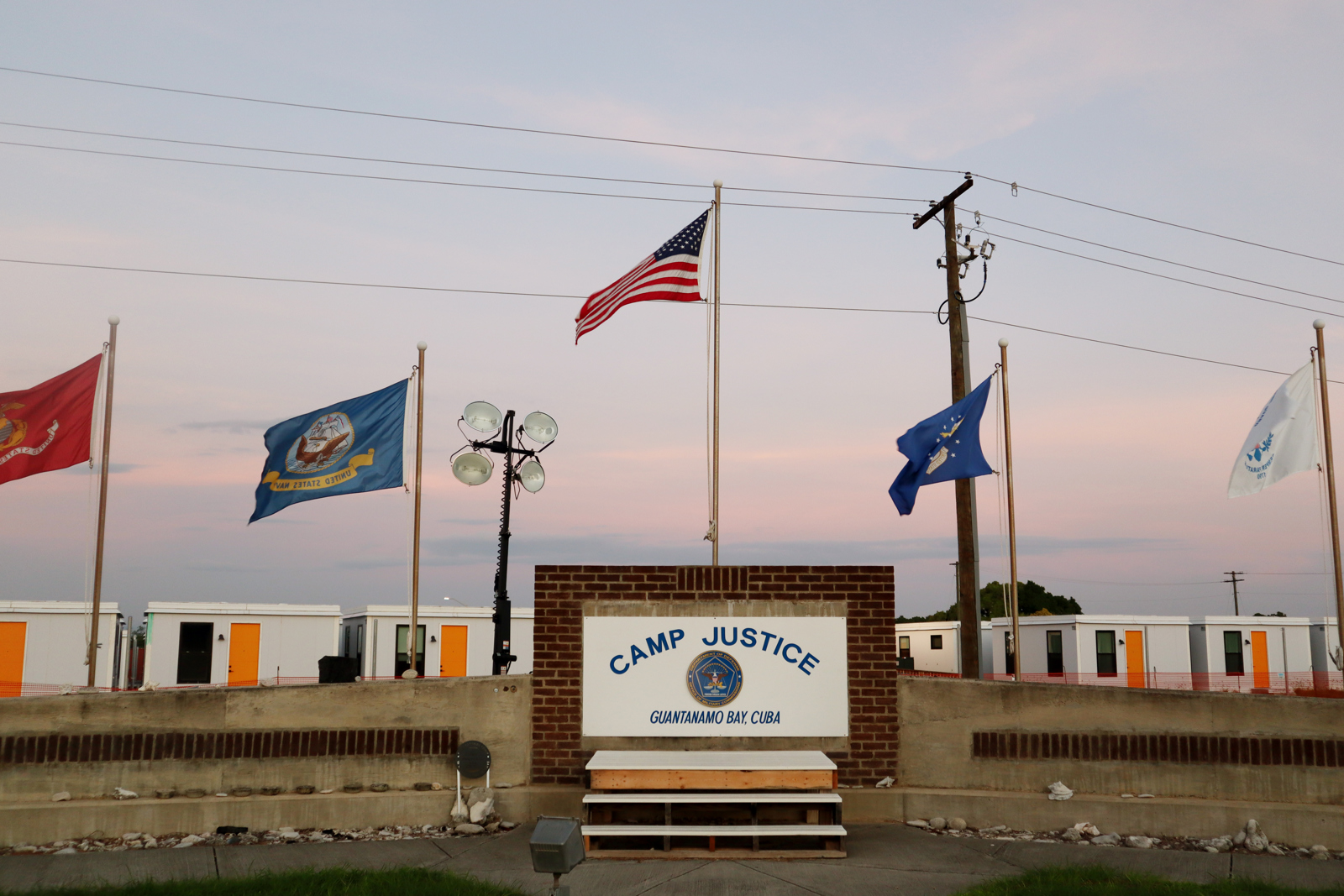 Familiares de venezolanos enviados a Guantánamo demandaron al gobierno de Trump: los detalles