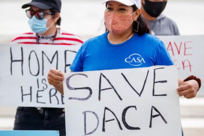 #TeExplicamos |  ¿Quiénes son los dreamers  y por qué están a la expectativa ante las medidas migratorias de Trump?