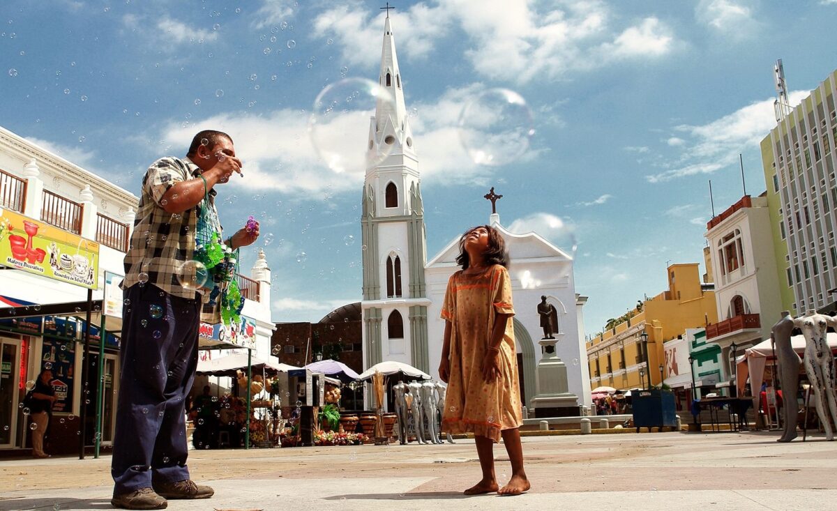 La pantalla como espejo: películas venezolanas que reflejan la realidad actual del país