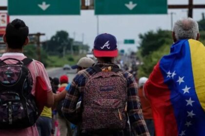 Venezolanos que retornaron al país tras emigrar por la crisis: “A pesar del caos, se siente bien estar de regreso”