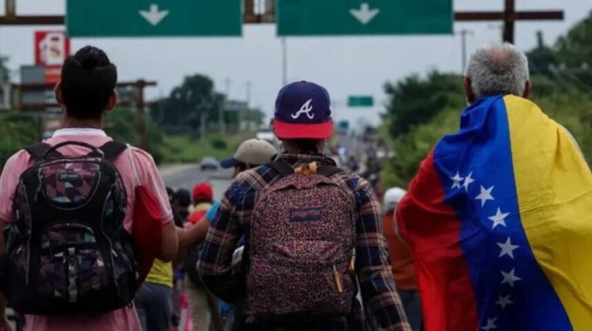 Venezolanos que retornaron al país tras emigrar por la crisis: “A pesar del caos, se siente bien estar de regreso”