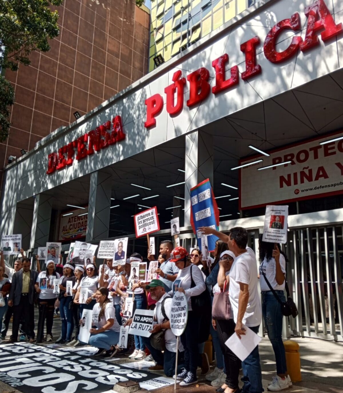 Ruta por la Justicia: familiares de presos políticos se concentran por segundo día consecutivo en Caracas