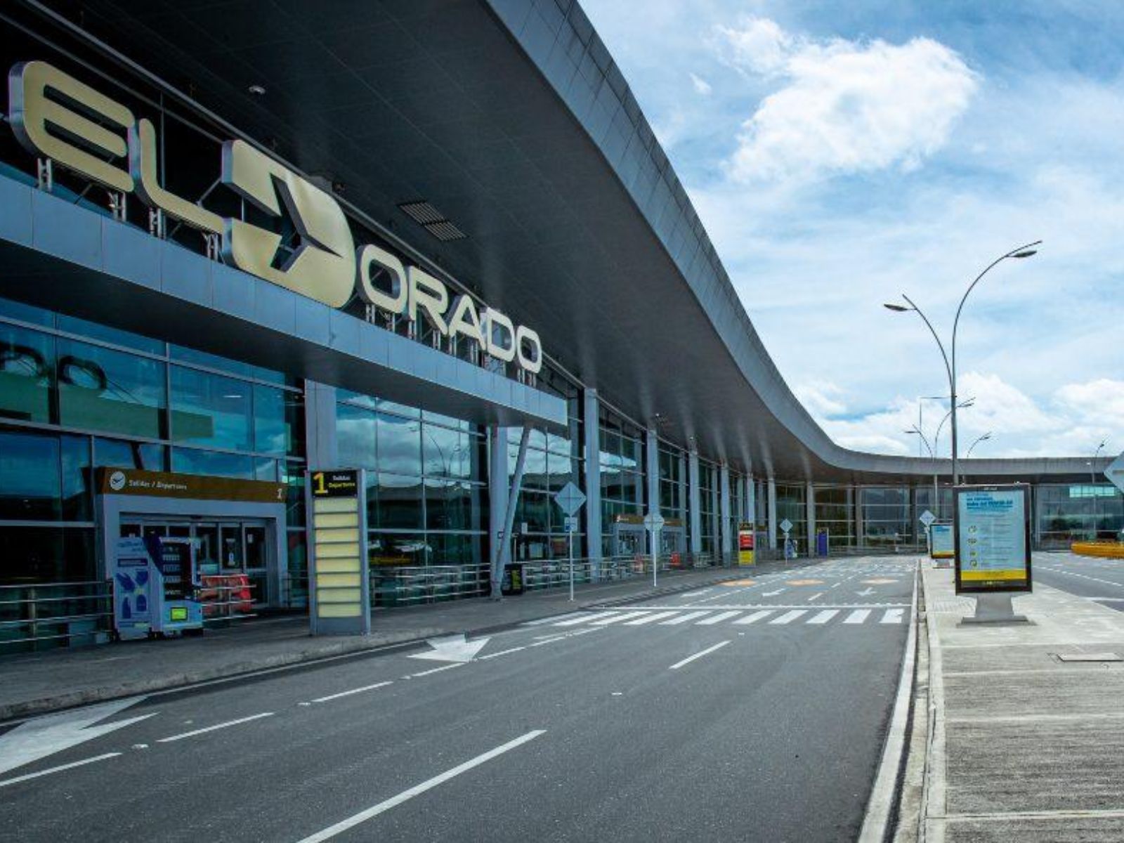 ¿Cuáles son los requisitos que necesitan los venezolanos para ingresar en Colombia por vía aérea?