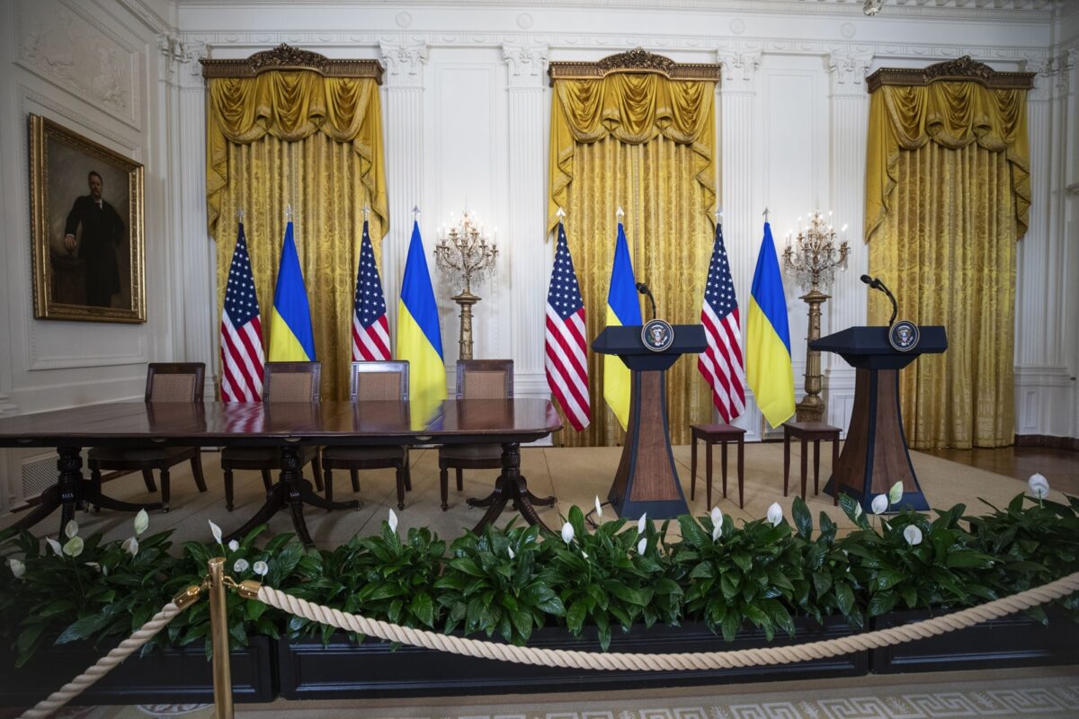 ¿Por qué Zelenski abandonó la Casa Blanca tras su reunión con Trump?