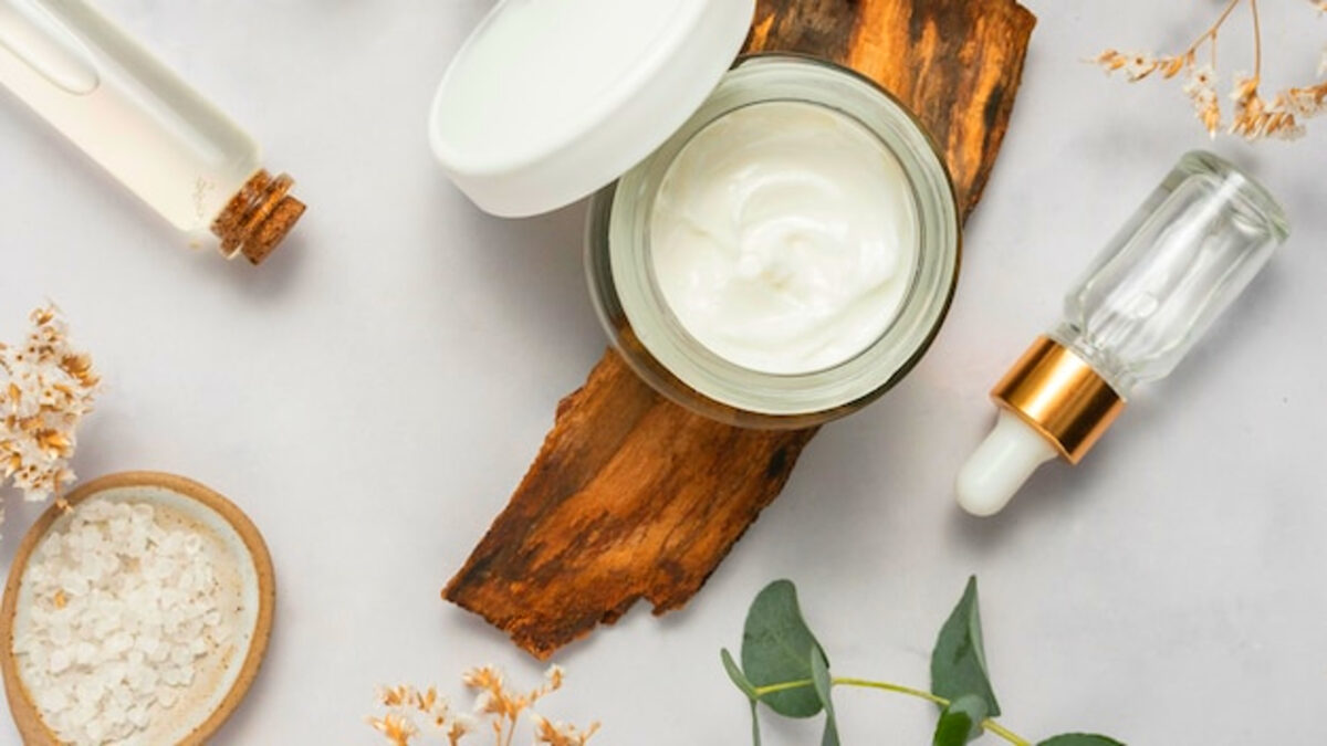 Rutinas de skincare: cómo afecta el uso excesivo de cosméticos a la piel