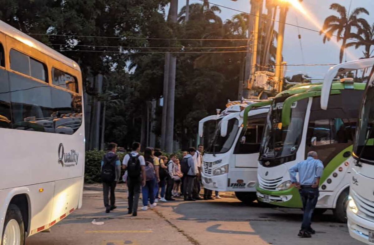 Colombia reactivó transporte escolar fronterizo para estudiantes venezolanos: en qué consiste el programa
