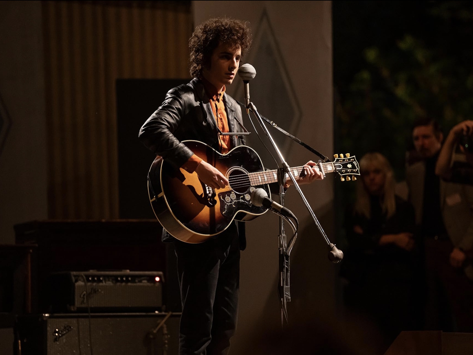 Un Completo Desconocido: la historia de los inicios de Bob Dylan en la música