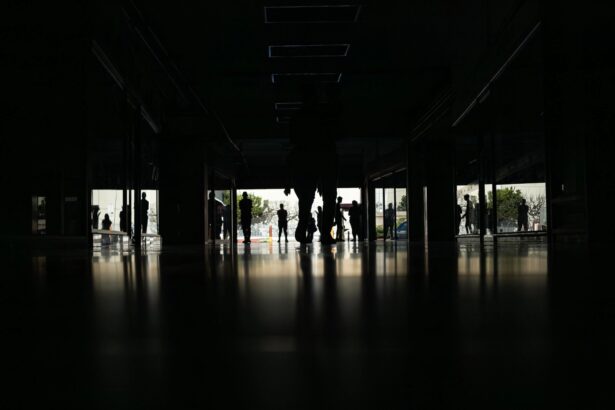 Así viven los venezolanos la crisis eléctrica: “La inestabilidad del servicio eléctrico es agotadora”