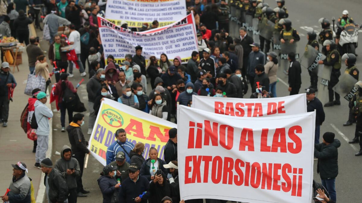 ¿Por qué Perú declarará estado de emergencia en Lima?
