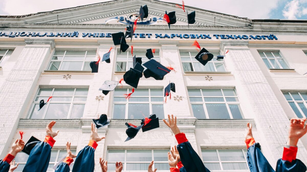 Especialización profesional: ¿cuál es el costo de los posgrados en cinco países de Latinoamérica?