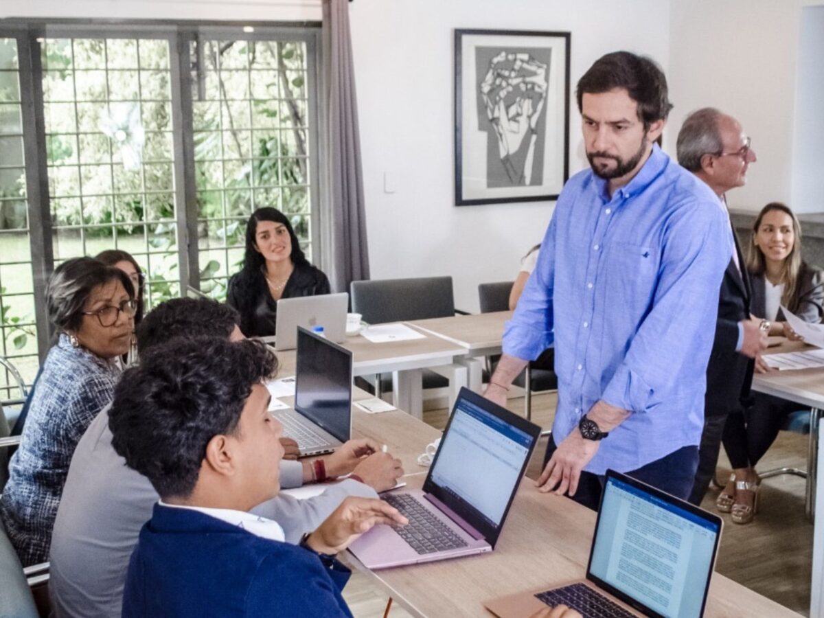 ¿Cómo el liderazgo efectivo impulsa los emprendimientos y las pymes?