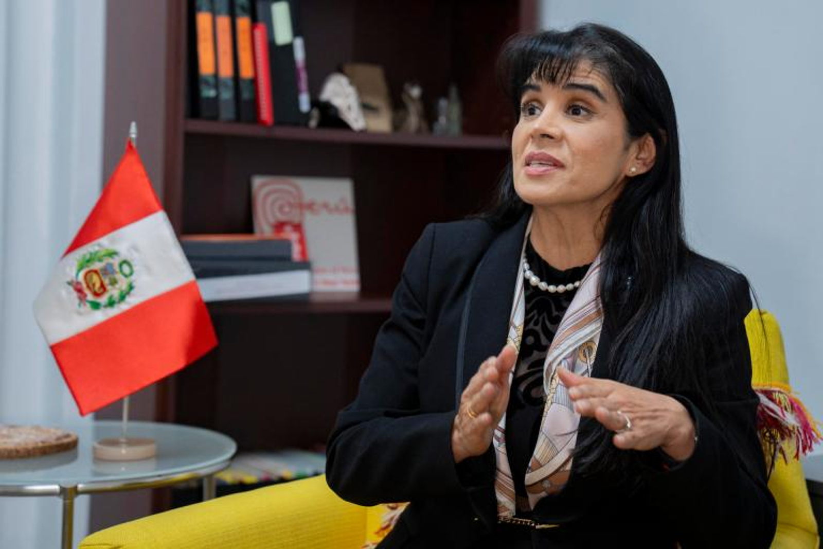 Ministra de Comercio Exterior de Perú atribuye violencia en Lima a presuntos criminales venezolanos