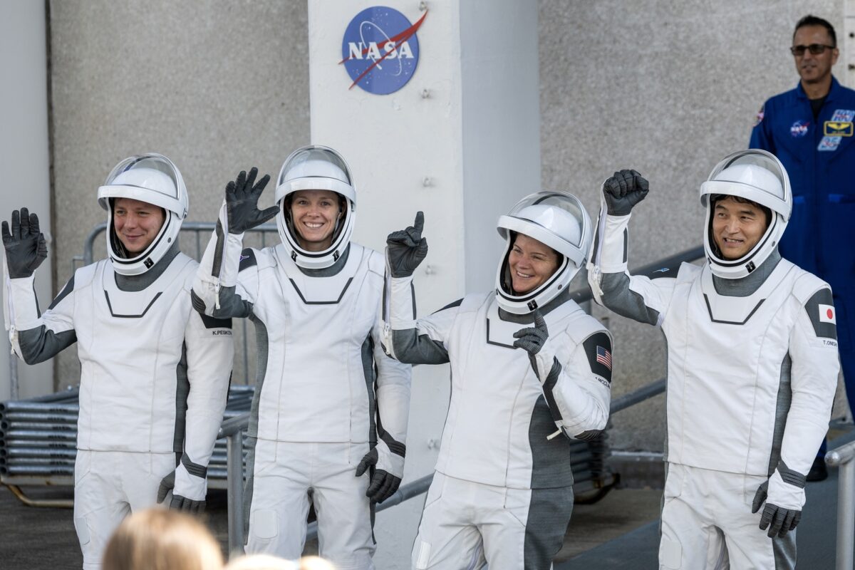 En imágenes: despegó la misión de rescate de los astronautas atrapados en la Estación Espacial Internacional