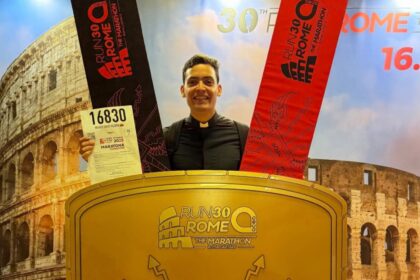 Moisés Viloria, el sacerdote venezolano que correrá en el Maratón de Roma 2025