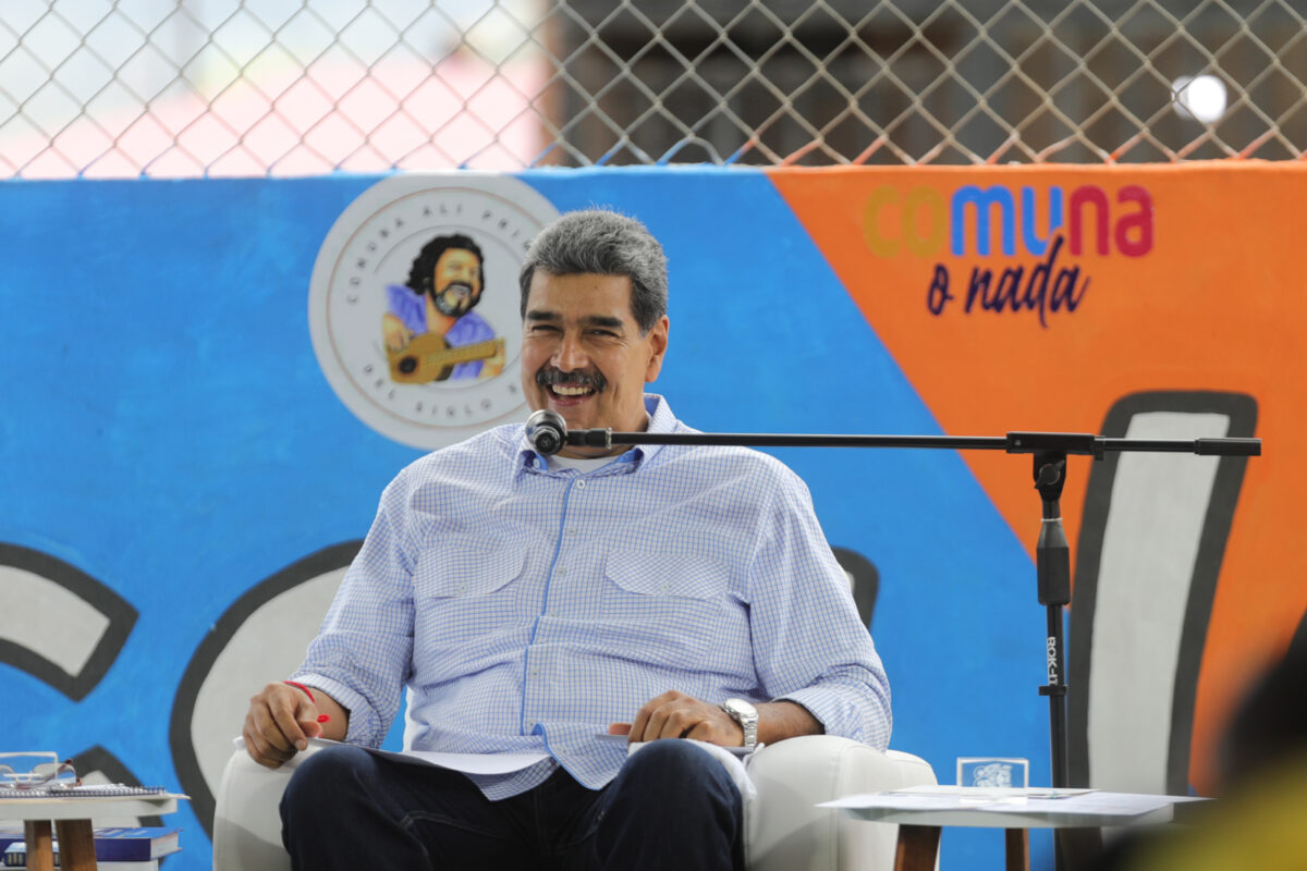 En qué consiste el decreto de emergencia económica que firmó Maduro