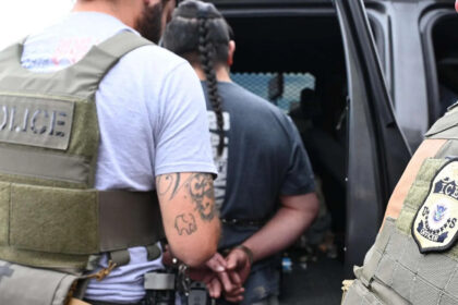 Jueza bloquea temporalmente deportación de venezolanos residentes de Colorado: los detalles