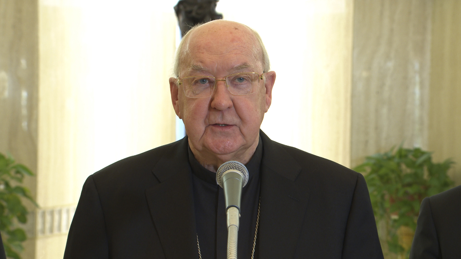 #TeExplicamos | ¿Qué es el camarlengo, la figura que llevará las riendas del Vaticano durante el cónclave?