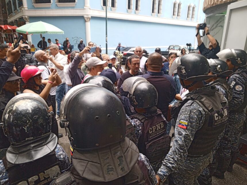 El Comité de Madres en Defensa de la Verdad se concentra en Caracas para pedir la libertad de presos políticos