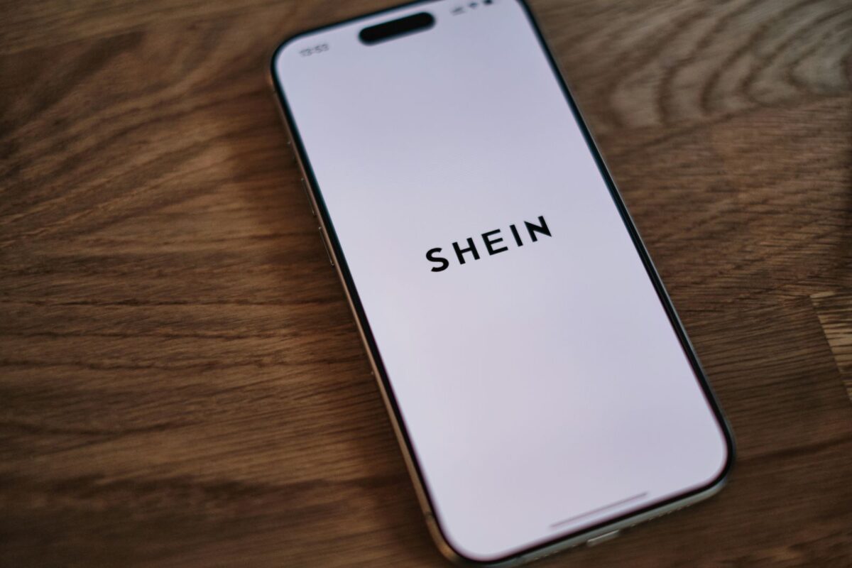 Shein aumentó más 370 % los precios de sus productos para EE UU debido a los aranceles